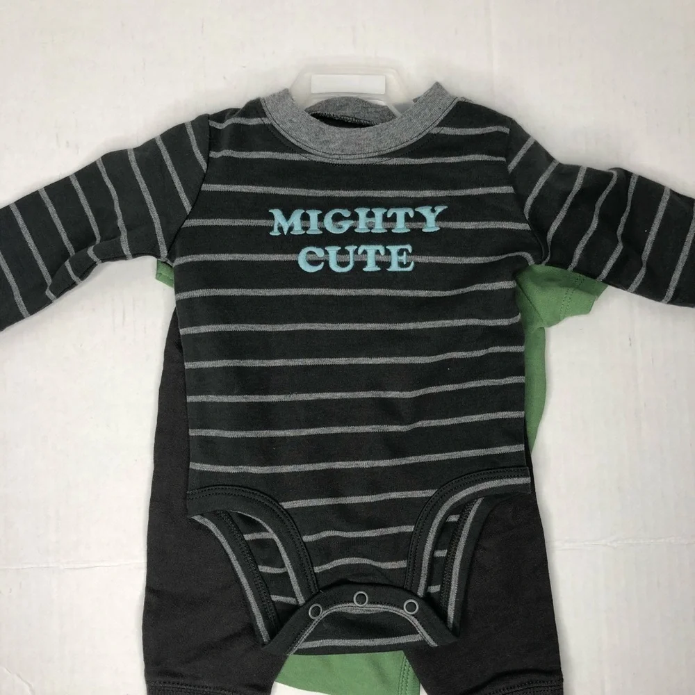 - Carter’s baby boy 3 piece set outfit size 3m